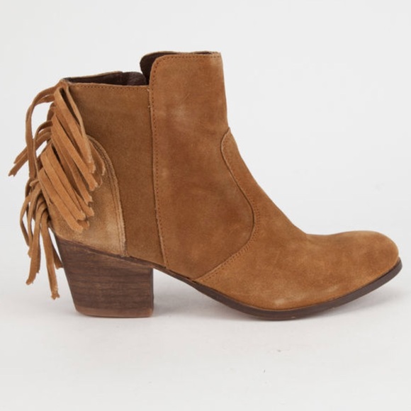 NIB Tan Leather Fringe Tassel Boho Chic Booties - Picture 6 of 8